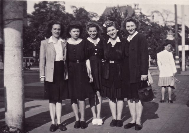 De statistieken leerden dat toch vijf op de zes vrouwen slaagden in de cursus 'Bescheidenheid de rug toe keren'.